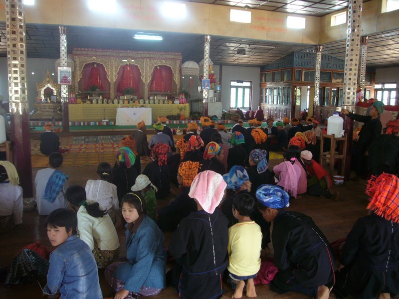 Travel - Myanmar - Kalaw Shan - Monks Enter The Monastery